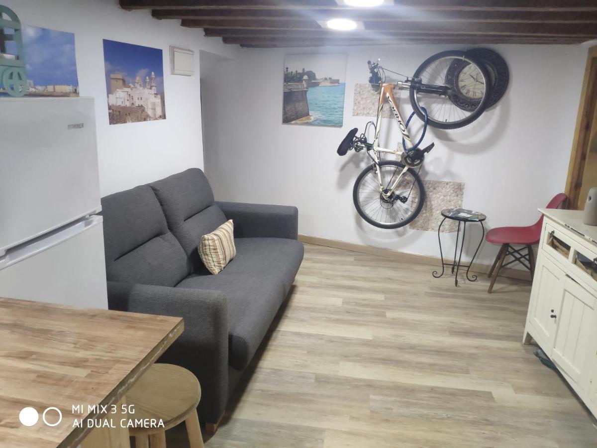 Cathedral Two Bedroom Unit&two Balconies *