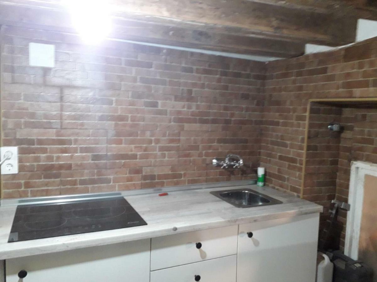 Cathedral Two Bedroom Unit & Two Balconies